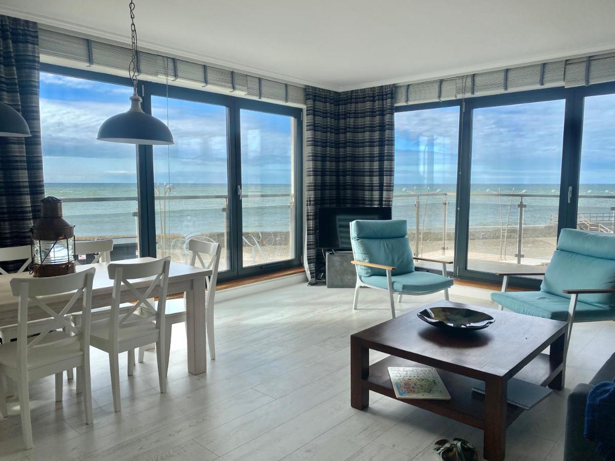 Apartament Blekitny Przy Latarni Darlowo Exterior photo