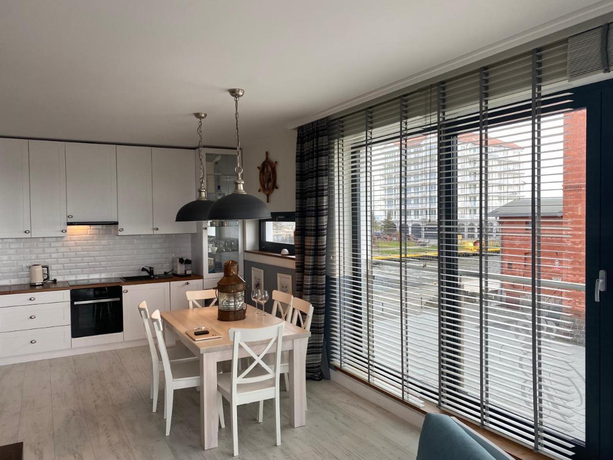Apartament Blekitny Przy Latarni Darlowo Exterior photo